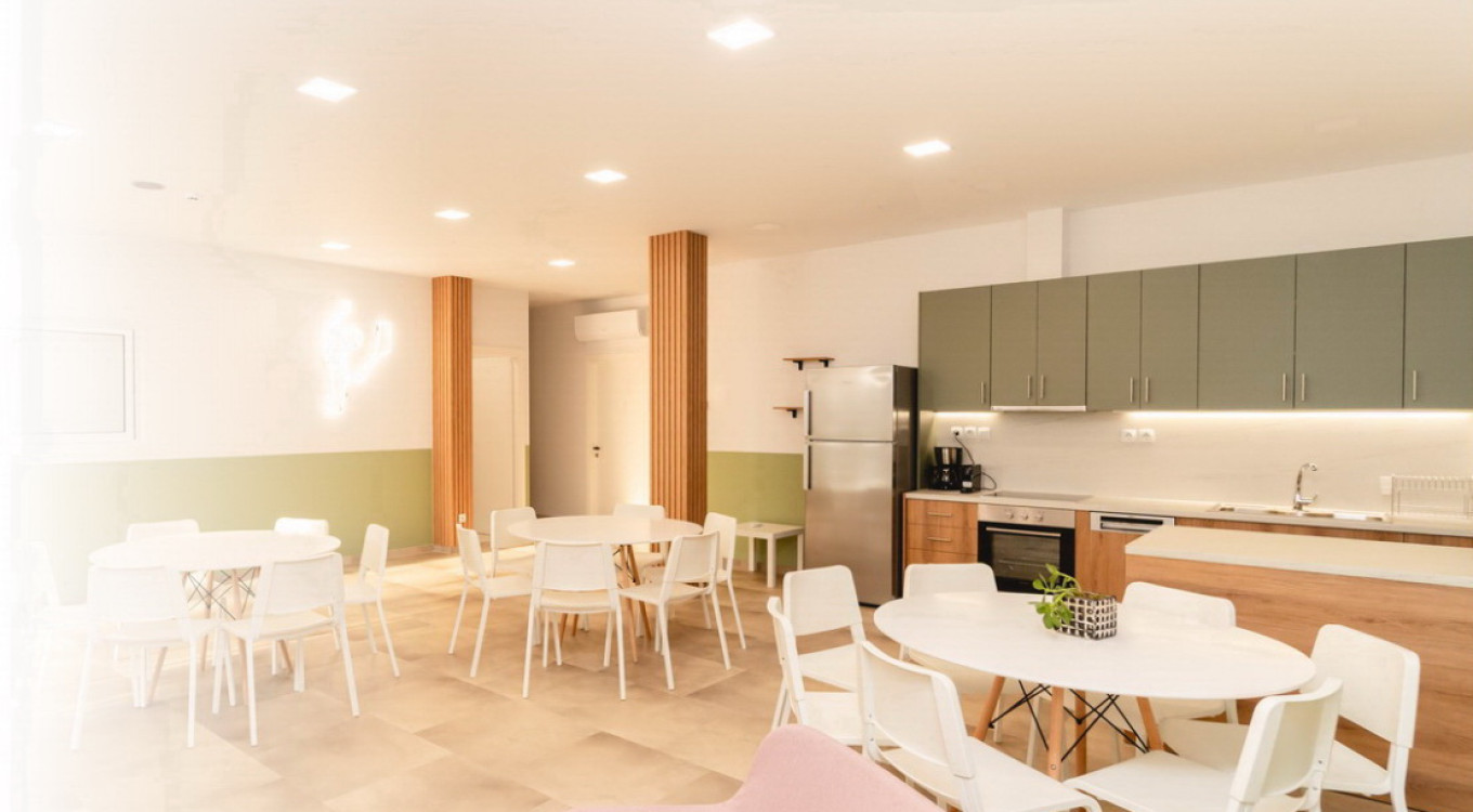 2η επιλογή: Λίγα λόγια για εμάς