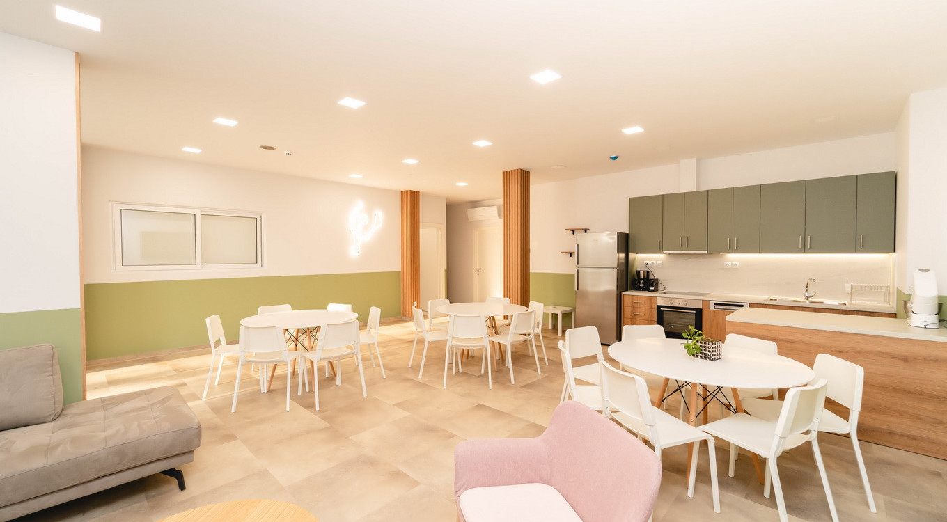 2η επιλογή: Λίγα λόγια για εμάς